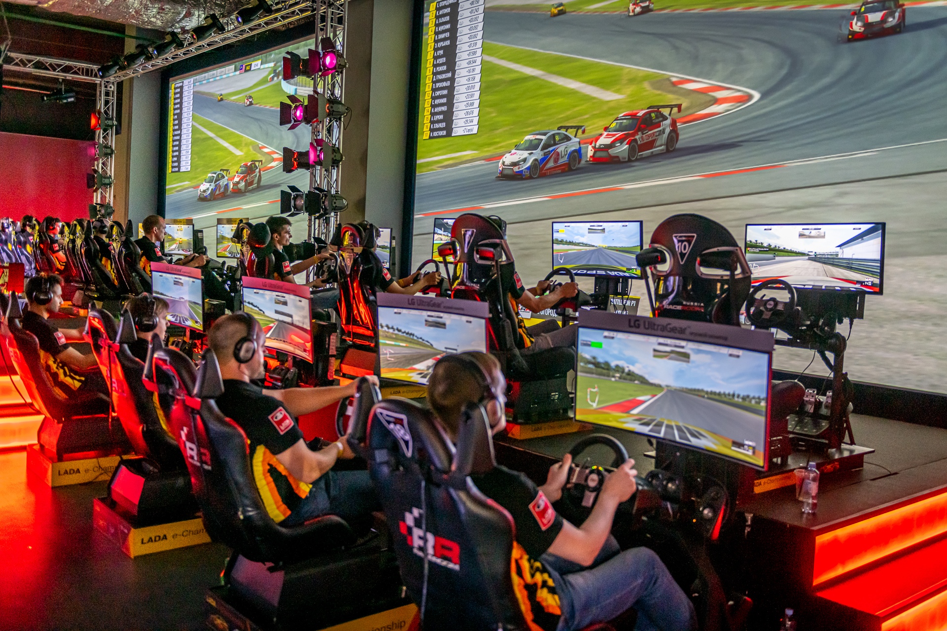 Гранд-Финал LADA Sport Rosneft eChampionship 2019